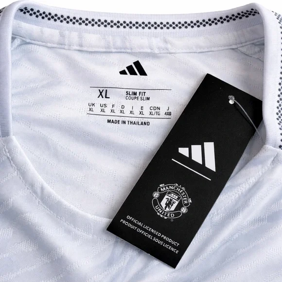 MANCHESTER UNITED 25/26 White Special Edition Adidas Size XL - Picture 6 of 13